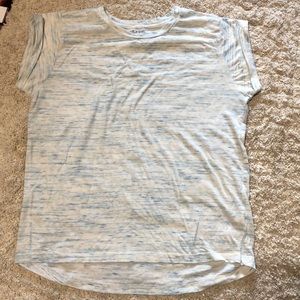 🥳Blue heathered tee